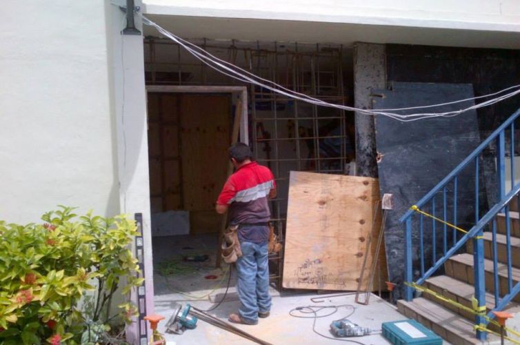 Residence House Exit Corridor Project